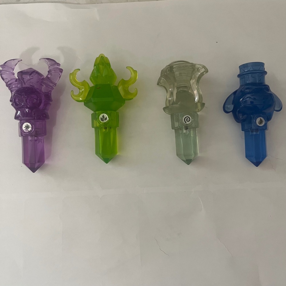 Lot of 4 Traps - SKYLANDERS TRAP TEAM - Air Water Life Magic